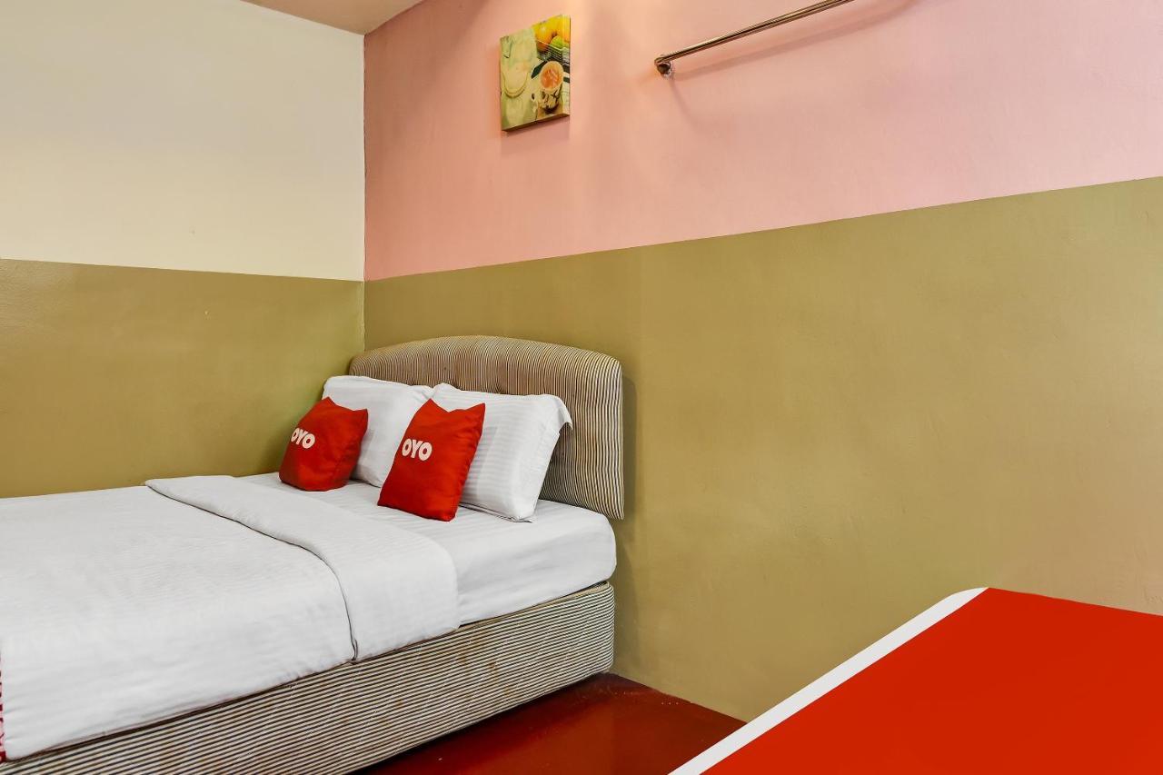 Hotel Bintang 加影 外观 照片