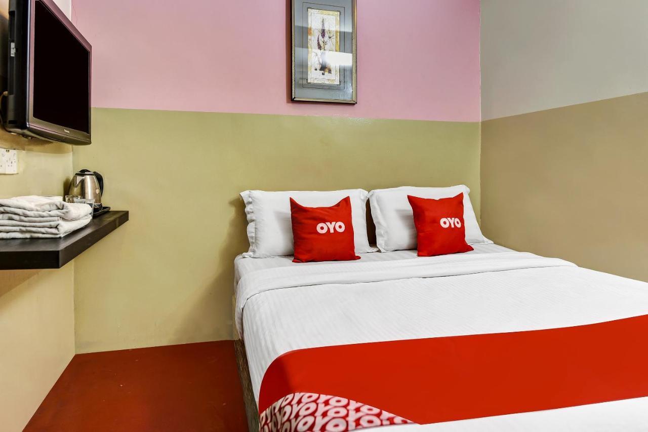 Hotel Bintang 加影 外观 照片