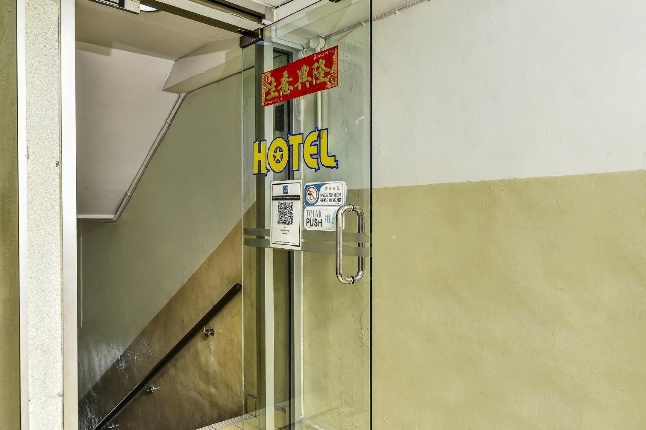Hotel Bintang 加影 外观 照片