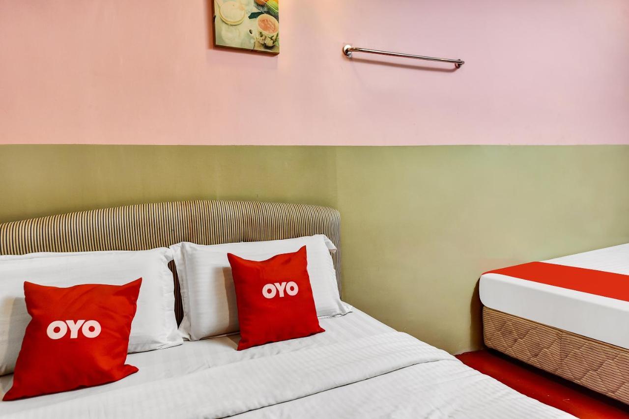 Hotel Bintang 加影 外观 照片